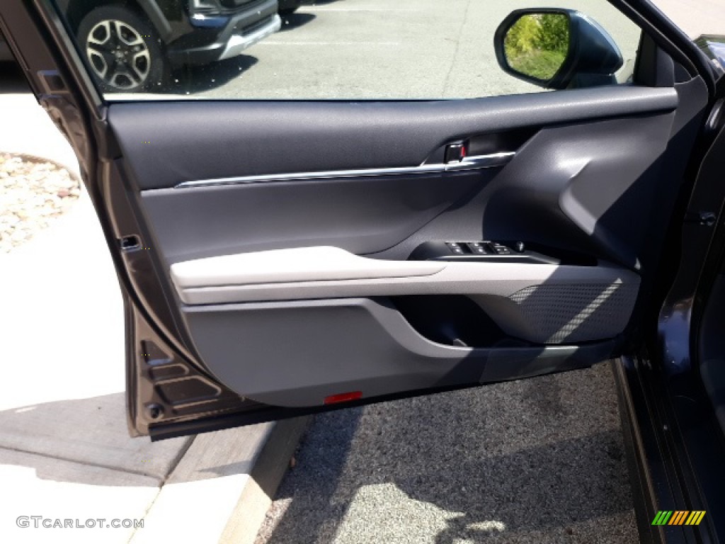 2020 Camry SE AWD - Predawn Gray Mica / Ash photo #24