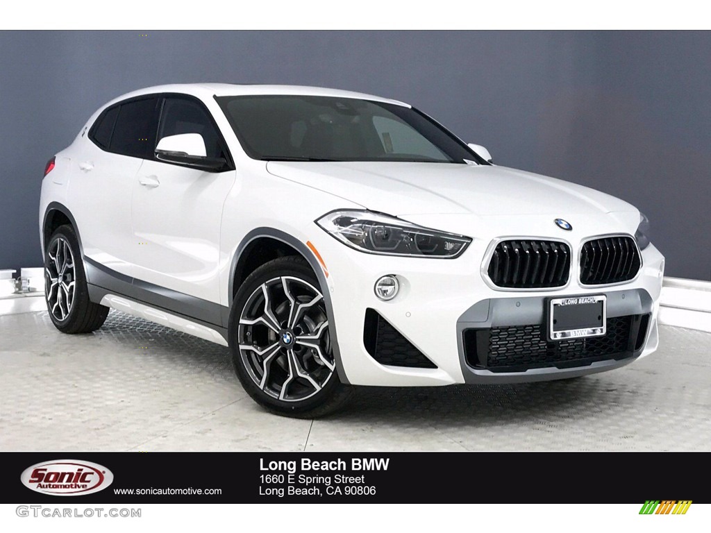 Alpine White BMW X2