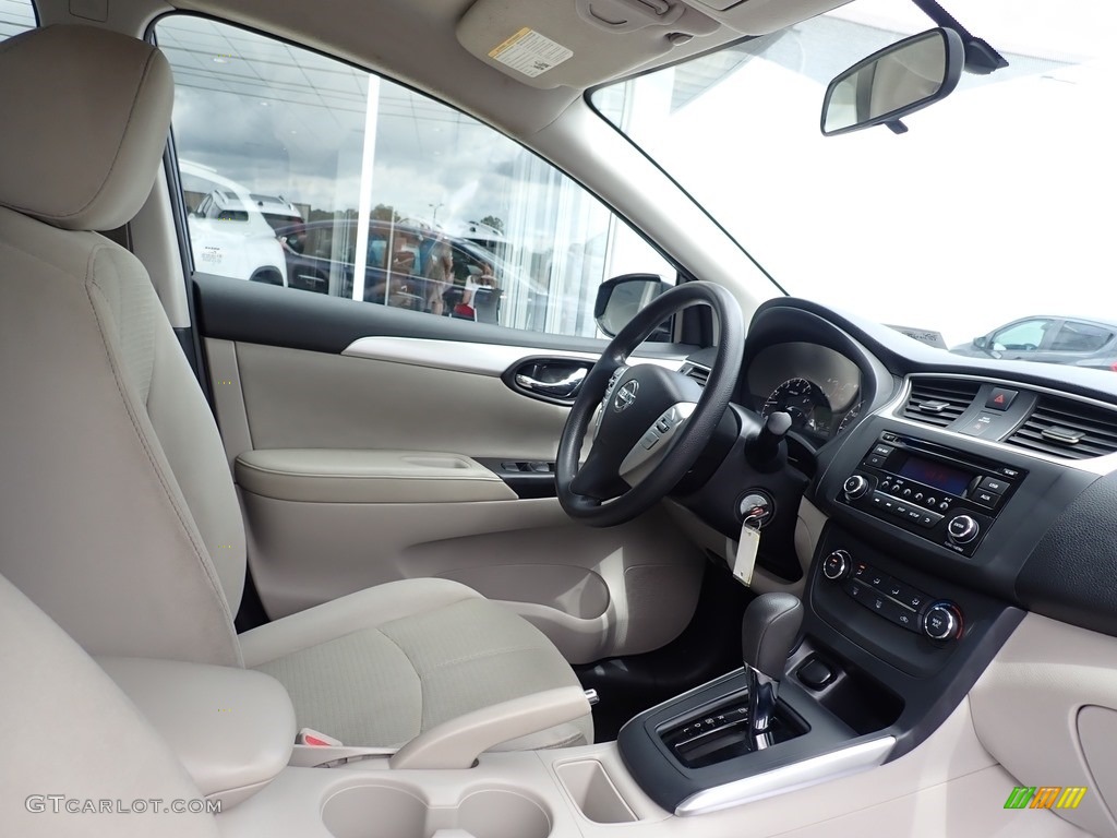 Marble Gray Interior 2016 Nissan Sentra S Photo #139024326