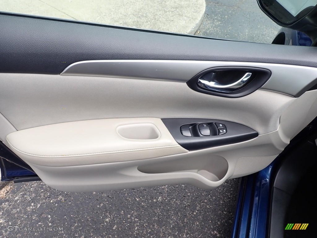 2016 Nissan Sentra S Marble Gray Door Panel Photo #139024391