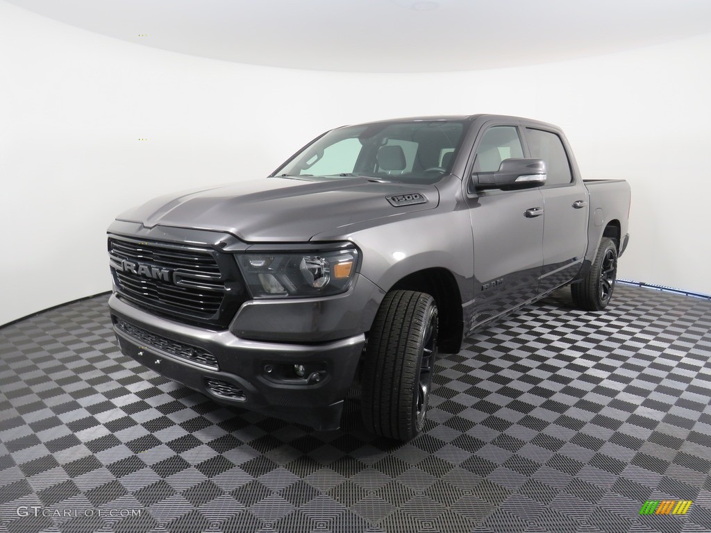 2020 1500 Big Horn Night Edition Crew Cab 4x4 - Granite Crystal Metallic / Black photo #9