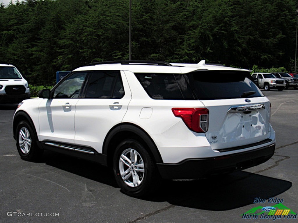 2020 Explorer XLT - Star White Metallic Tri-Coat / Sandstone photo #3