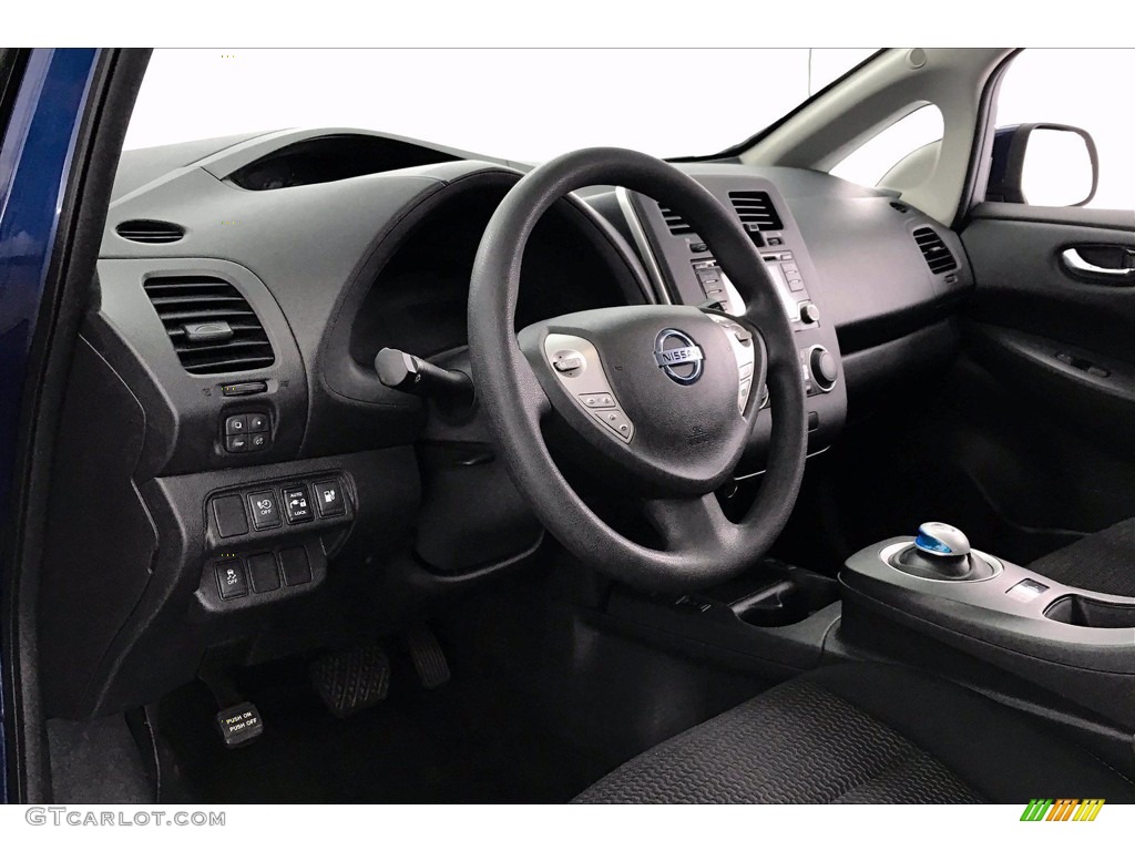 2016 Nissan LEAF S Black Steering Wheel Photo #139037531