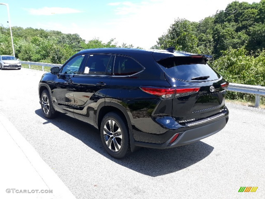 2020 Highlander XLE AWD - Midnight Black Metallic / Black photo #2