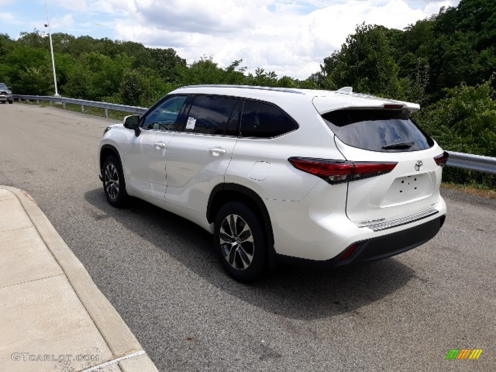 2020 Highlander XLE AWD - Blizzard White Pearl / Black photo #2