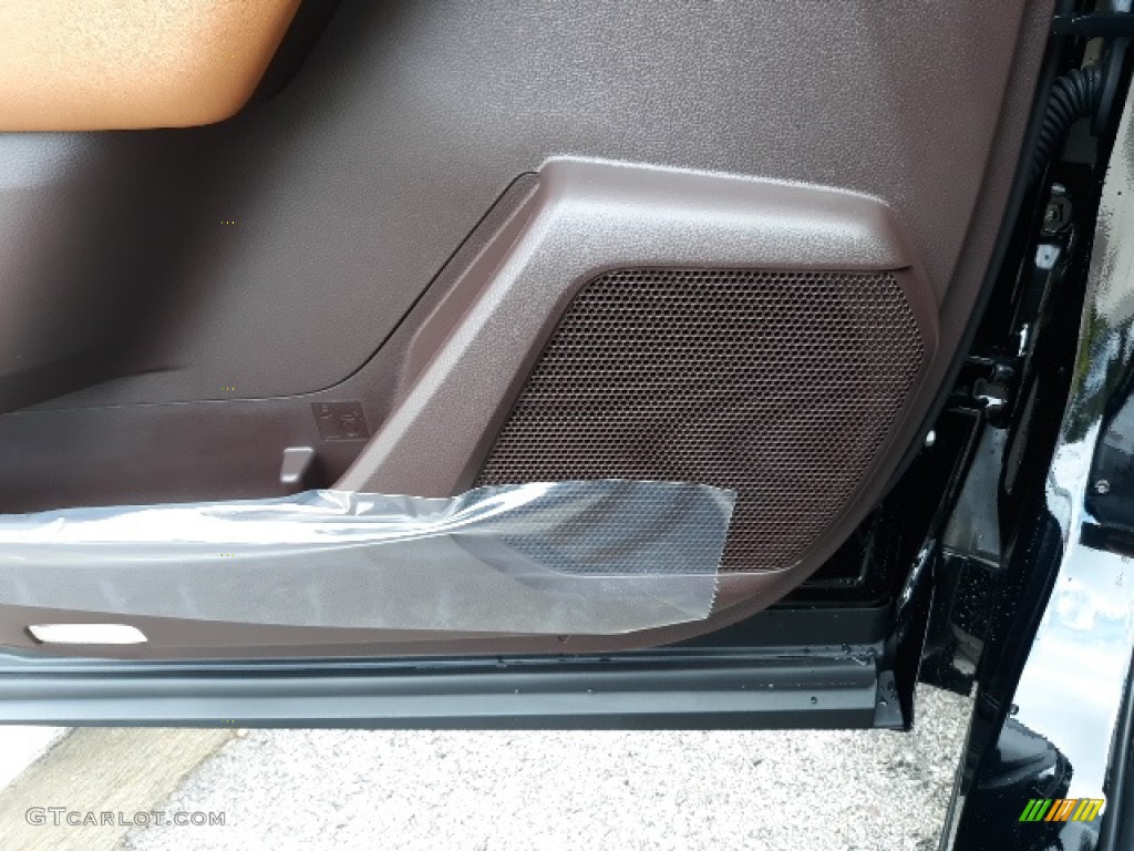 2020 Toyota Highlander Hybrid Platinum AWD Glazed Caramel Door Panel Photo #139040597