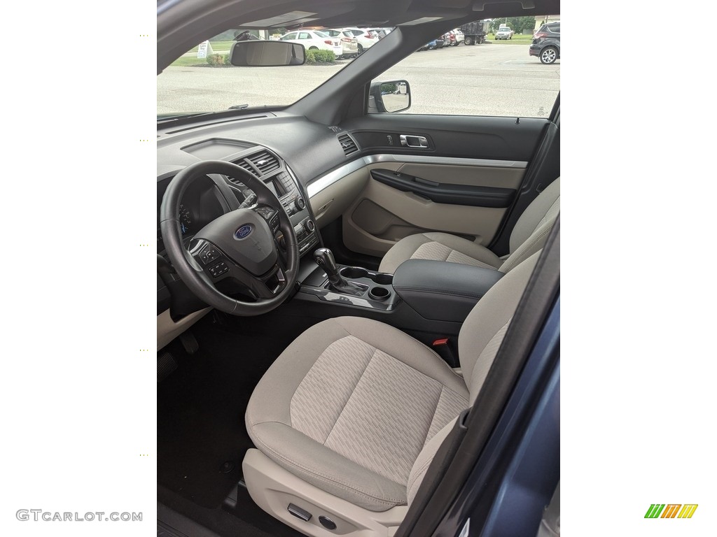 2018 Explorer FWD - Blue Metallic / Medium Stone photo #7