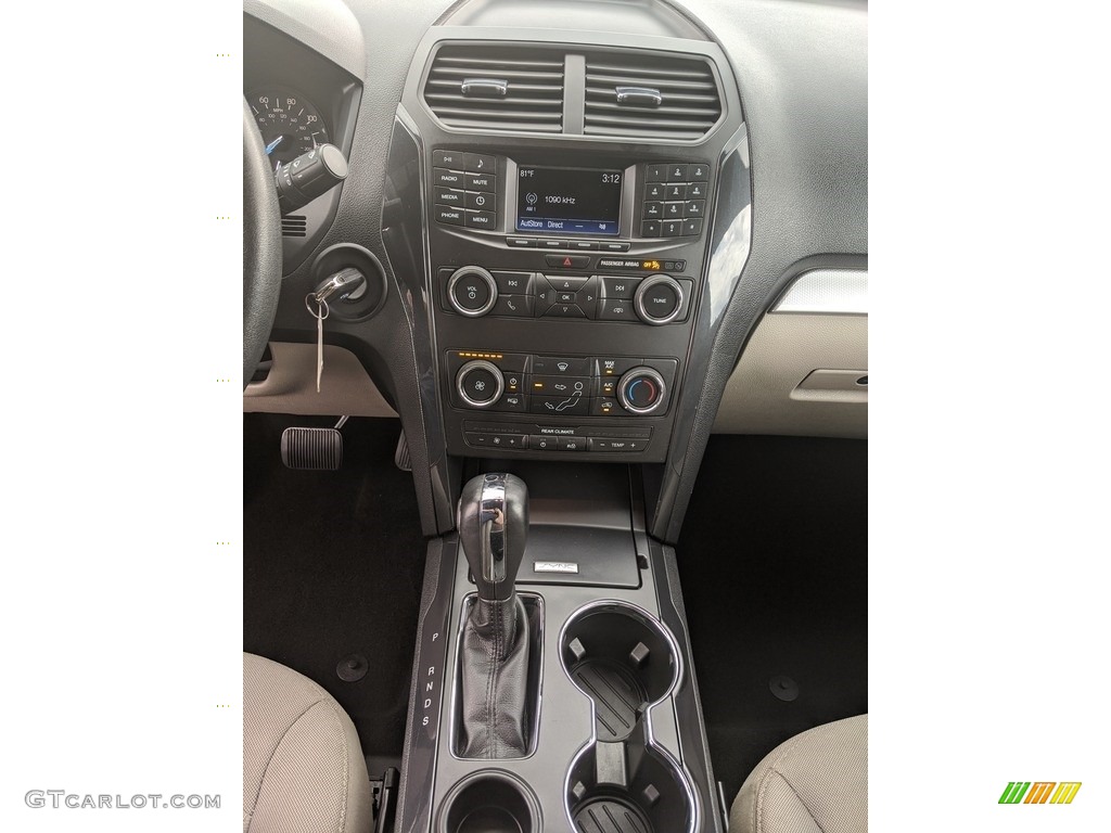 2018 Explorer FWD - Blue Metallic / Medium Stone photo #8