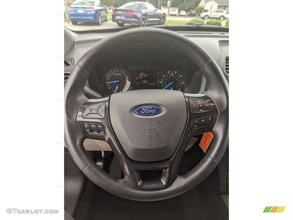 2018 Explorer FWD - Blue Metallic / Medium Stone photo #9