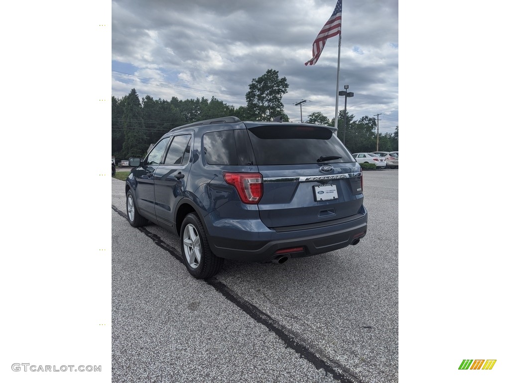 2018 Explorer FWD - Blue Metallic / Medium Stone photo #11