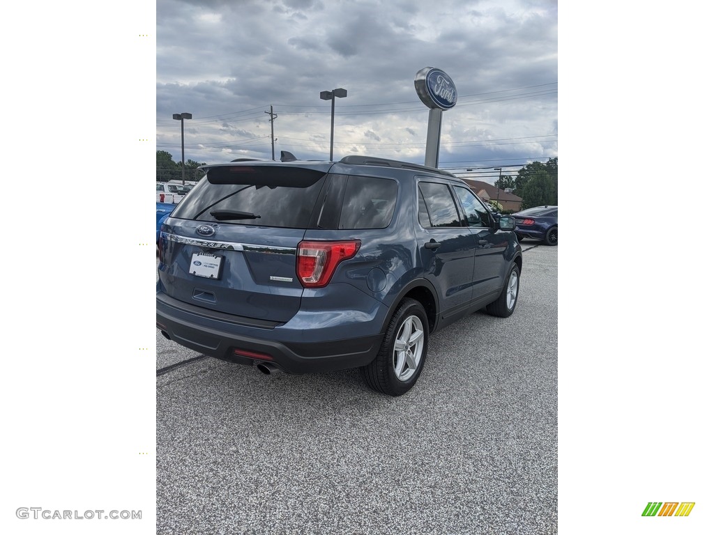 2018 Explorer FWD - Blue Metallic / Medium Stone photo #13