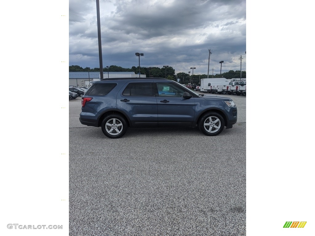 2018 Explorer FWD - Blue Metallic / Medium Stone photo #14