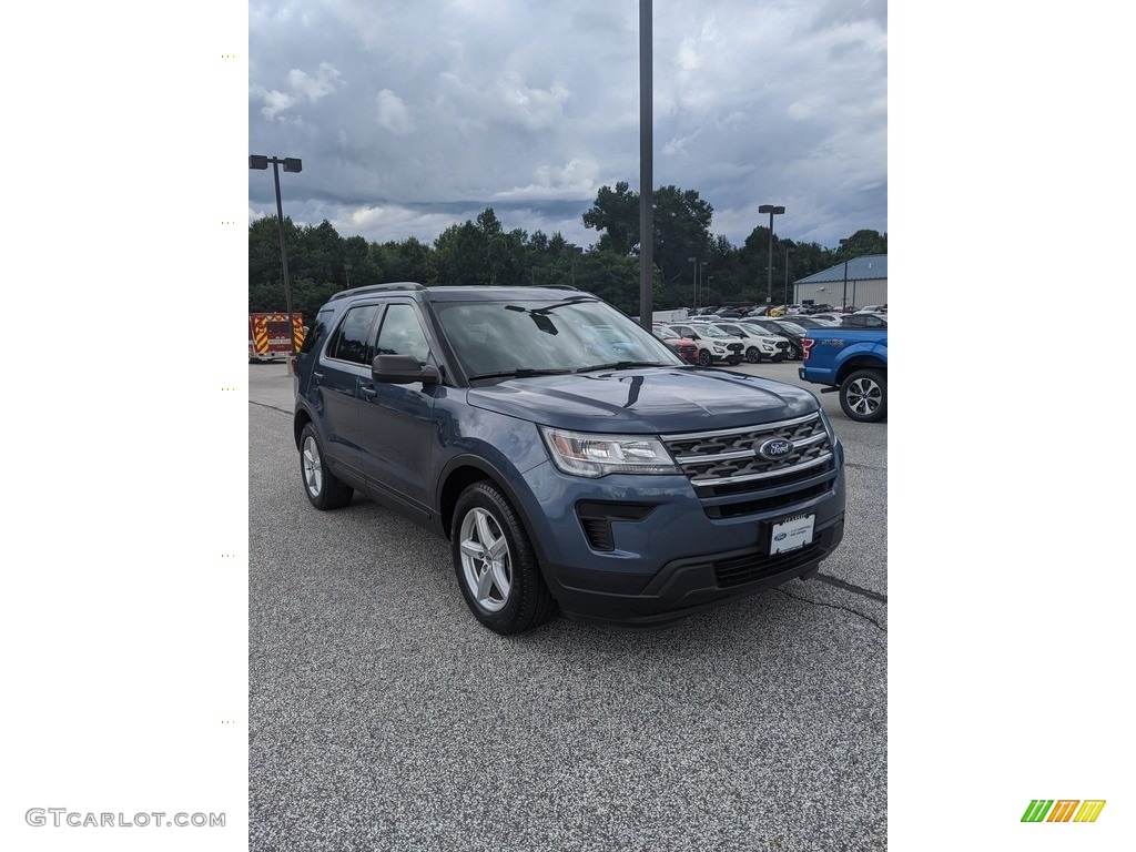 2018 Explorer FWD - Blue Metallic / Medium Stone photo #15