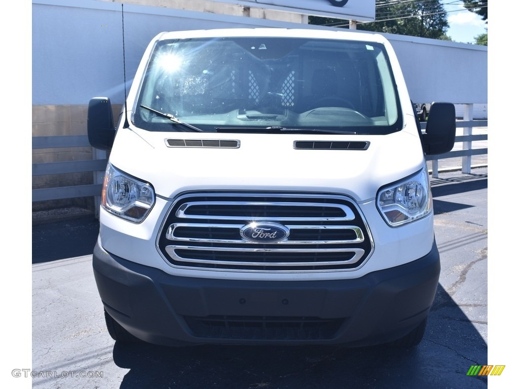 2019 Transit Van 250 LR Regular - Oxford White / Charcoal black photo #4