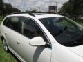 Candy White - Jetta SE SportWagen Photo No. 58