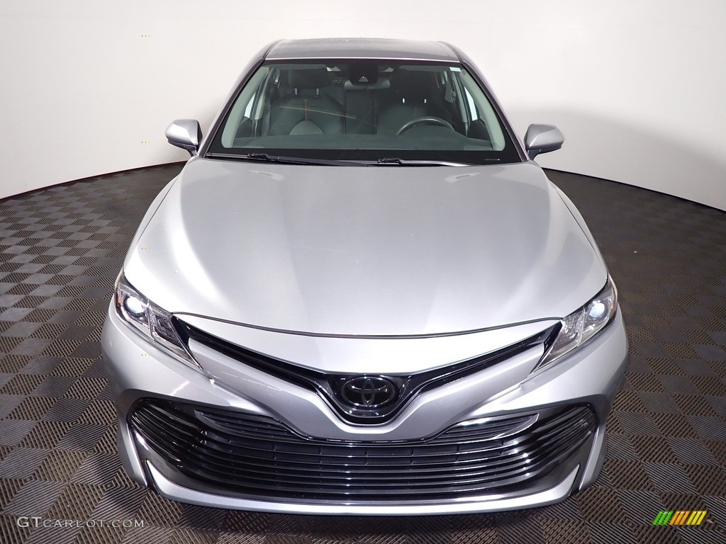 2019 Camry LE - Celestial Silver Metallic / Black photo #4