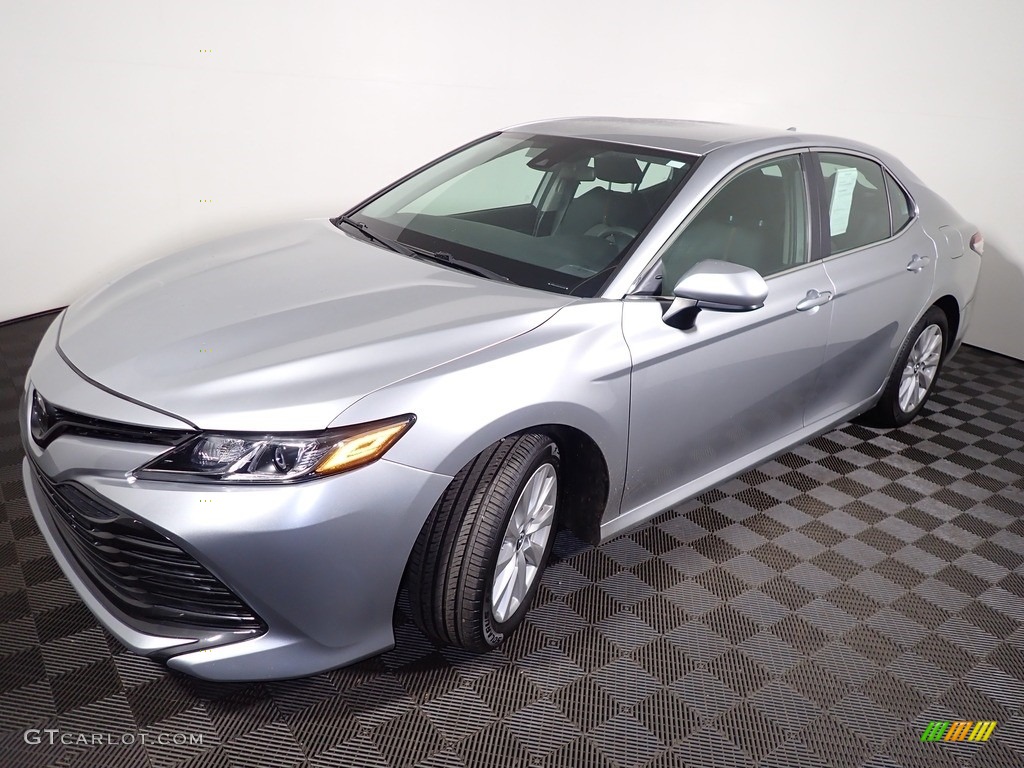 2019 Camry LE - Celestial Silver Metallic / Black photo #7