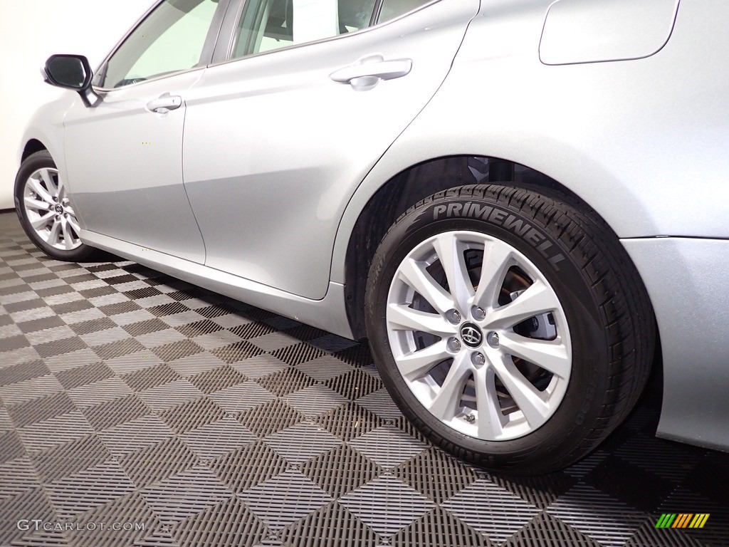 2019 Camry LE - Celestial Silver Metallic / Black photo #10
