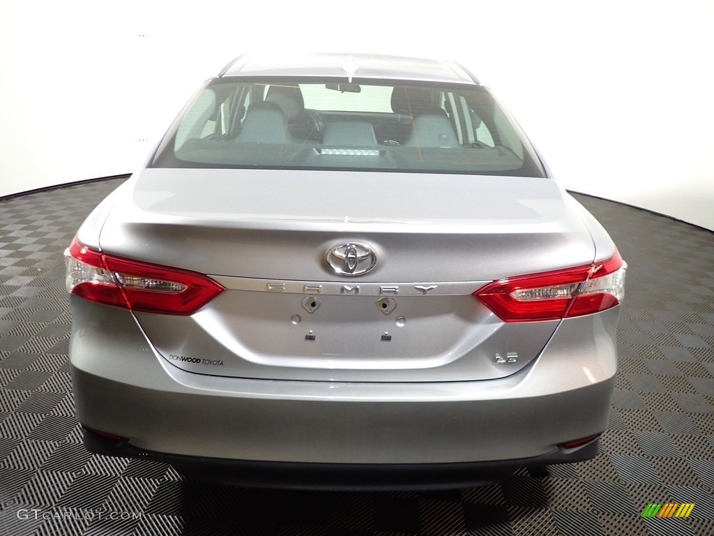 2019 Camry LE - Celestial Silver Metallic / Black photo #11