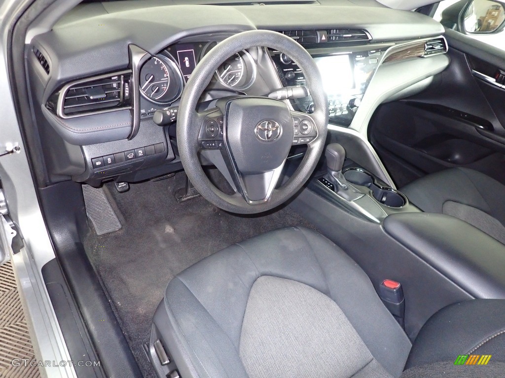 2019 Camry LE - Celestial Silver Metallic / Black photo #18