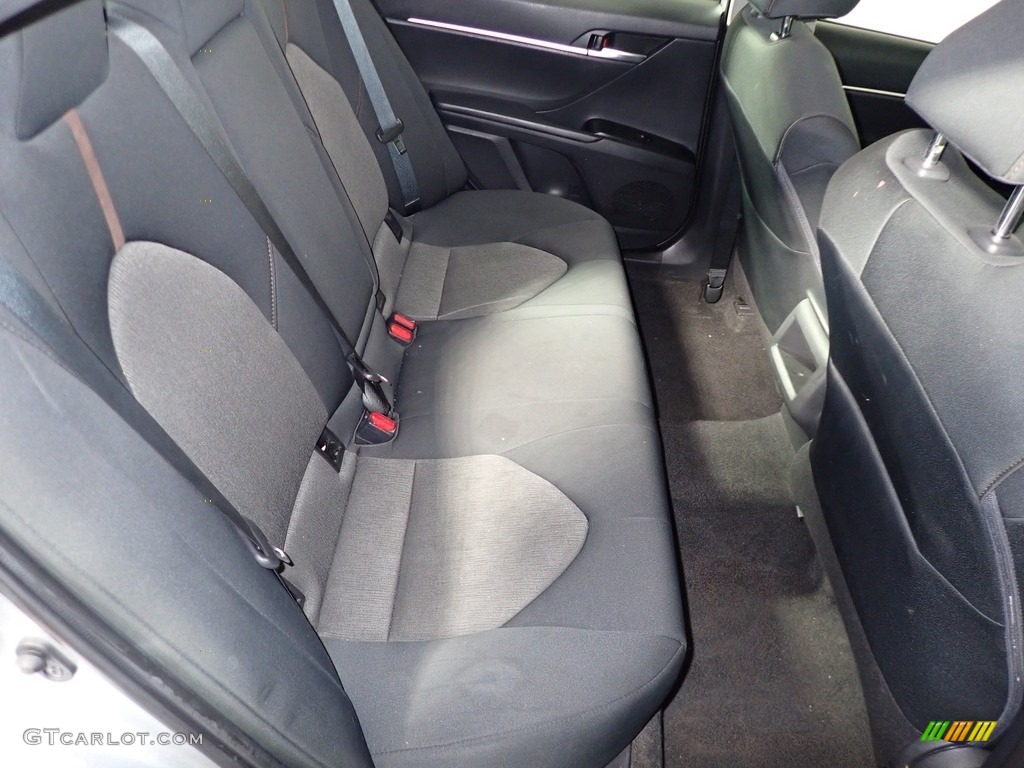 2019 Camry LE - Celestial Silver Metallic / Black photo #22