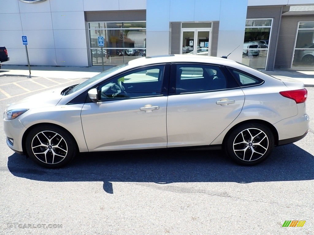 2017 Focus SEL Sedan - White Gold / Charcoal Black photo #2