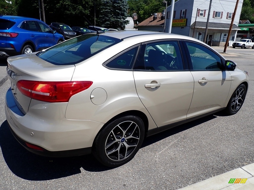 2017 Focus SEL Sedan - White Gold / Charcoal Black photo #6