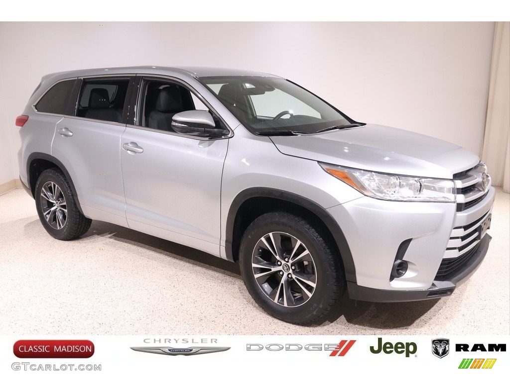 2018 Highlander LE - Celestial Silver Metallic / Black photo #1