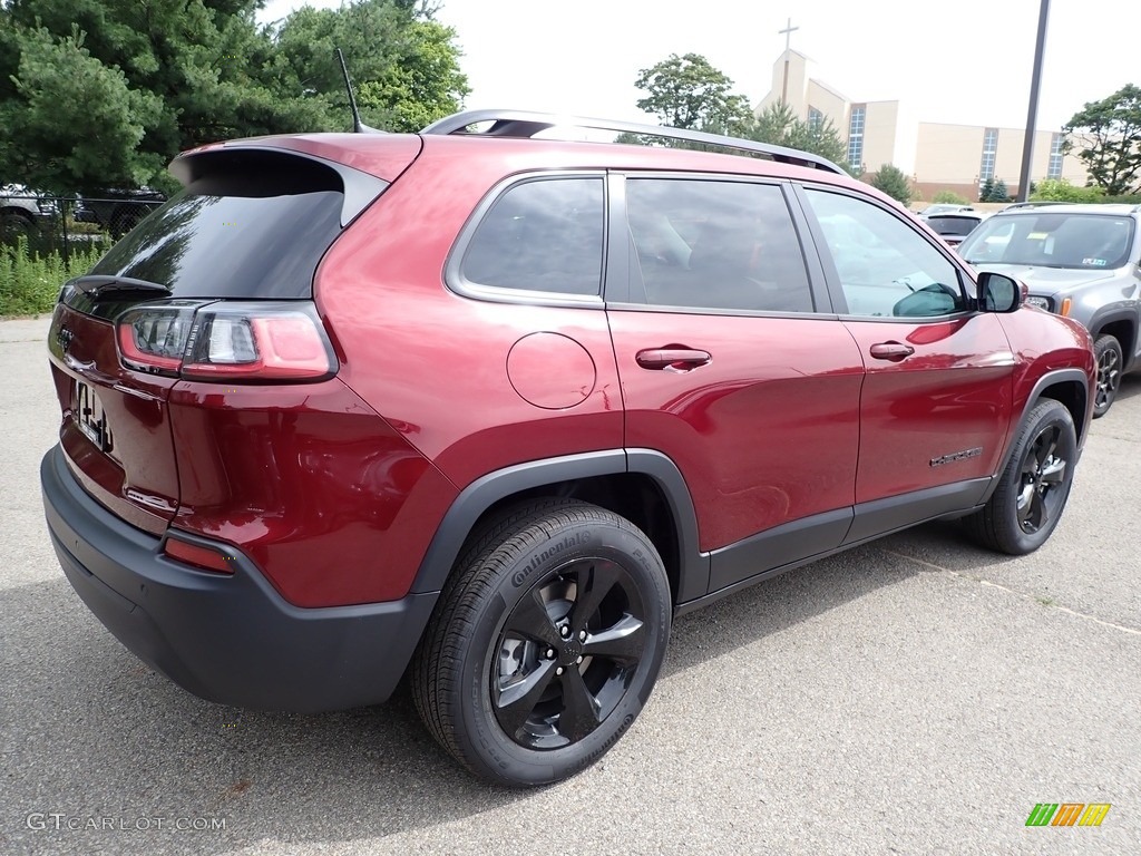 2020 Cherokee Altitude 4x4 - Velvet Red Pearl / Black photo #5