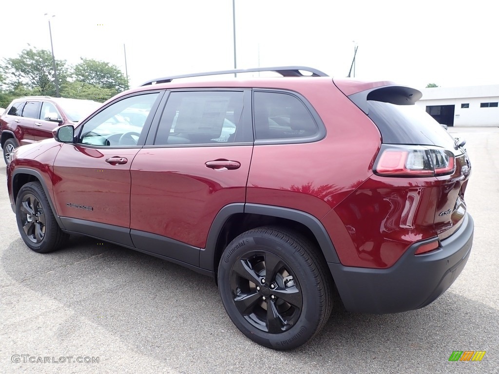 2020 Cherokee Altitude 4x4 - Velvet Red Pearl / Black photo #8