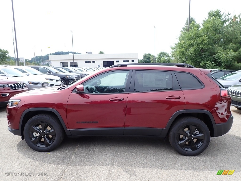 2020 Cherokee Altitude 4x4 - Velvet Red Pearl / Black photo #9
