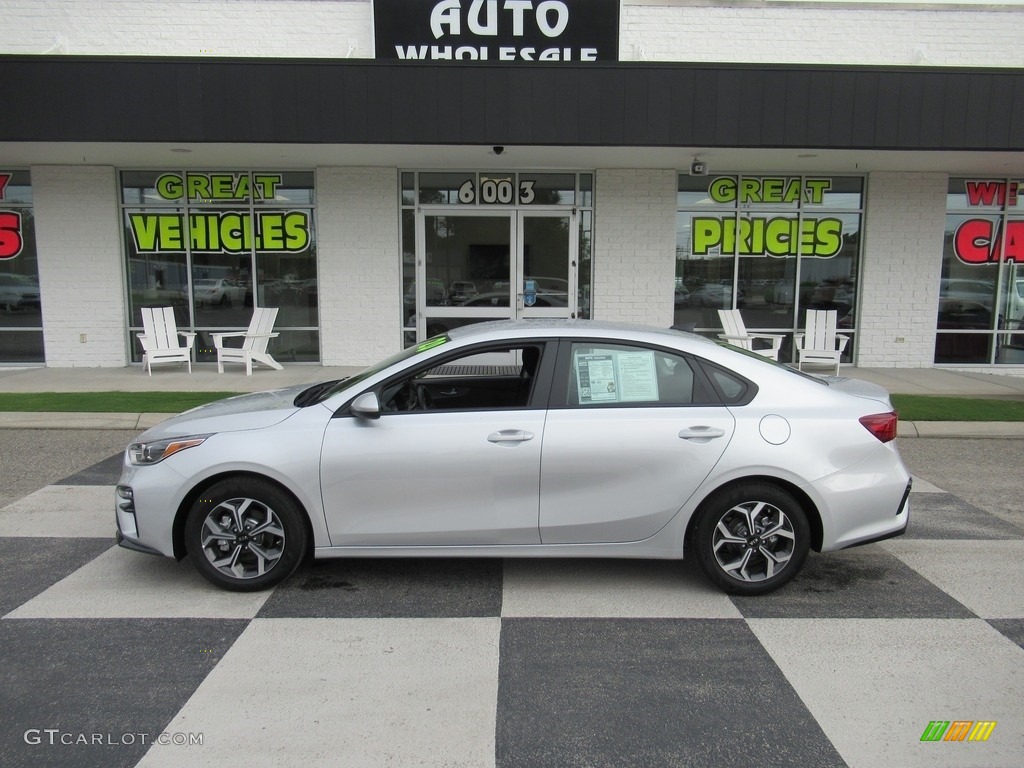 Silky Silver Kia Forte