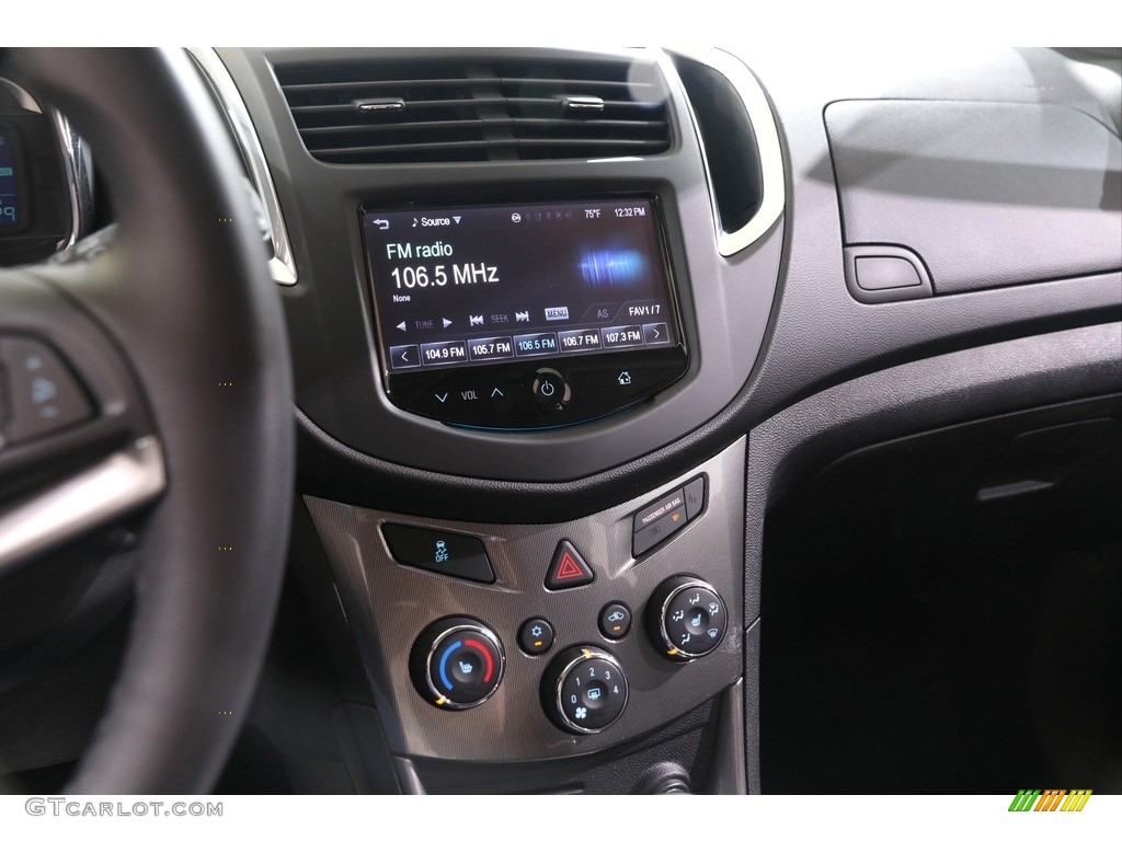 2015 Chevrolet Trax LTZ AWD Controls Photo #139066998