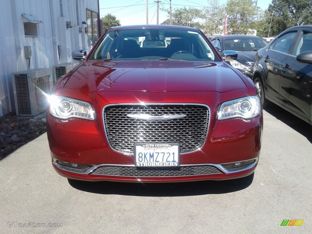 2019 300 Limited - Velvet Red Pearl / Black photo #3