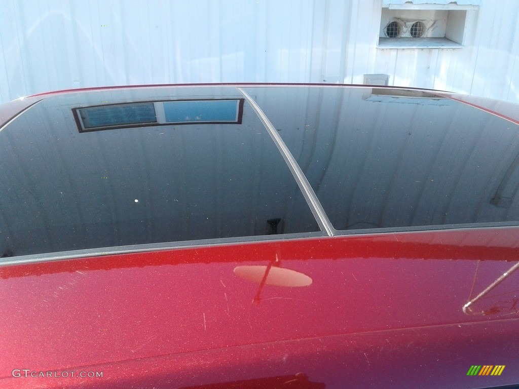 2019 300 Limited - Velvet Red Pearl / Black photo #15