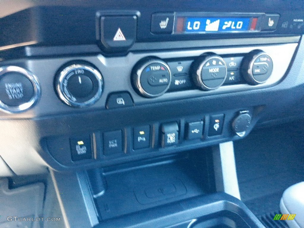 2020 Tacoma TRD Sport Double Cab 4x4 - Silver Sky Metallic / TRD Cement/Black photo #10