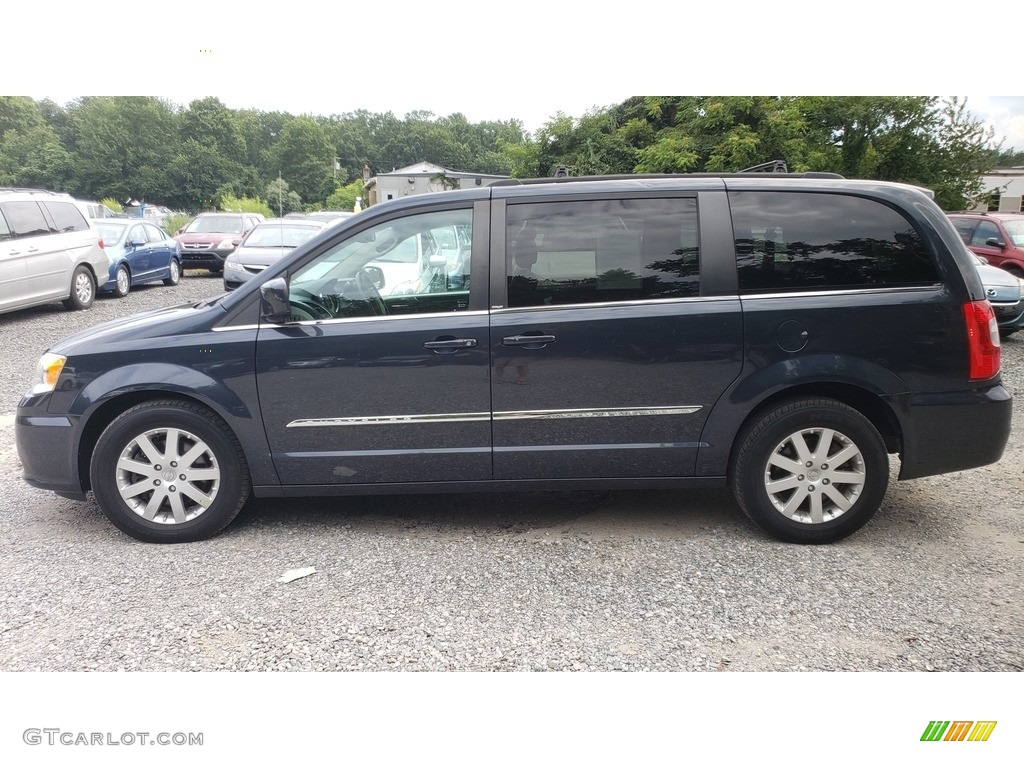 2014 Town & Country Touring - Maximum Steel Metallic / Black/Light Graystone photo #5