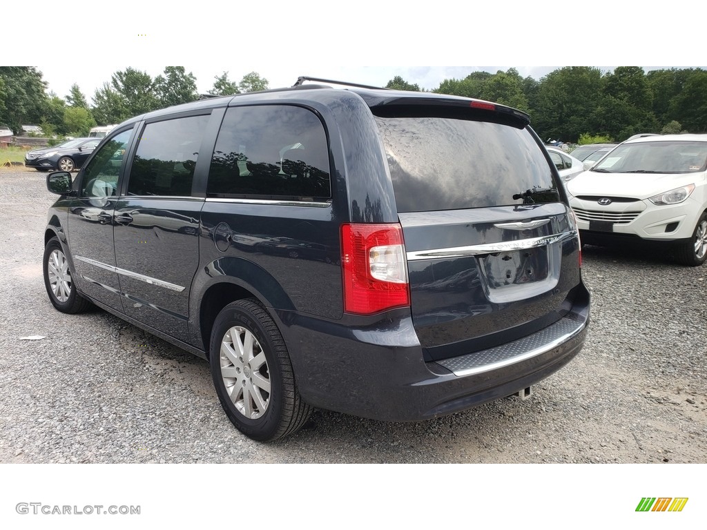 2014 Town & Country Touring - Maximum Steel Metallic / Black/Light Graystone photo #6