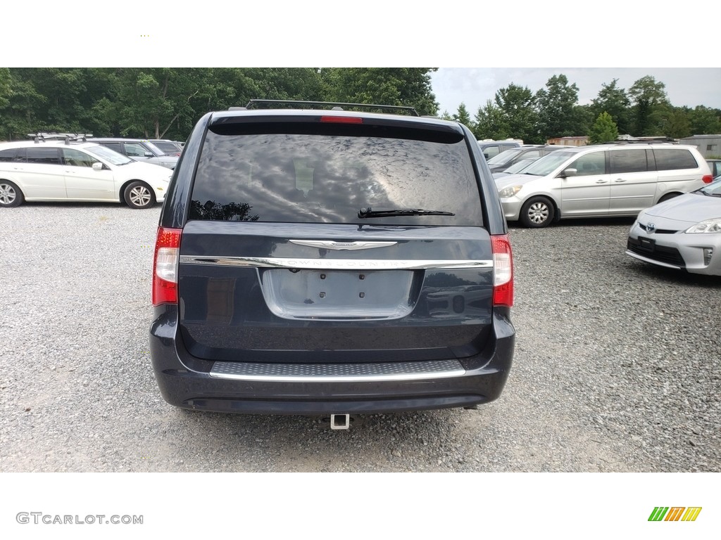 2014 Town & Country Touring - Maximum Steel Metallic / Black/Light Graystone photo #7