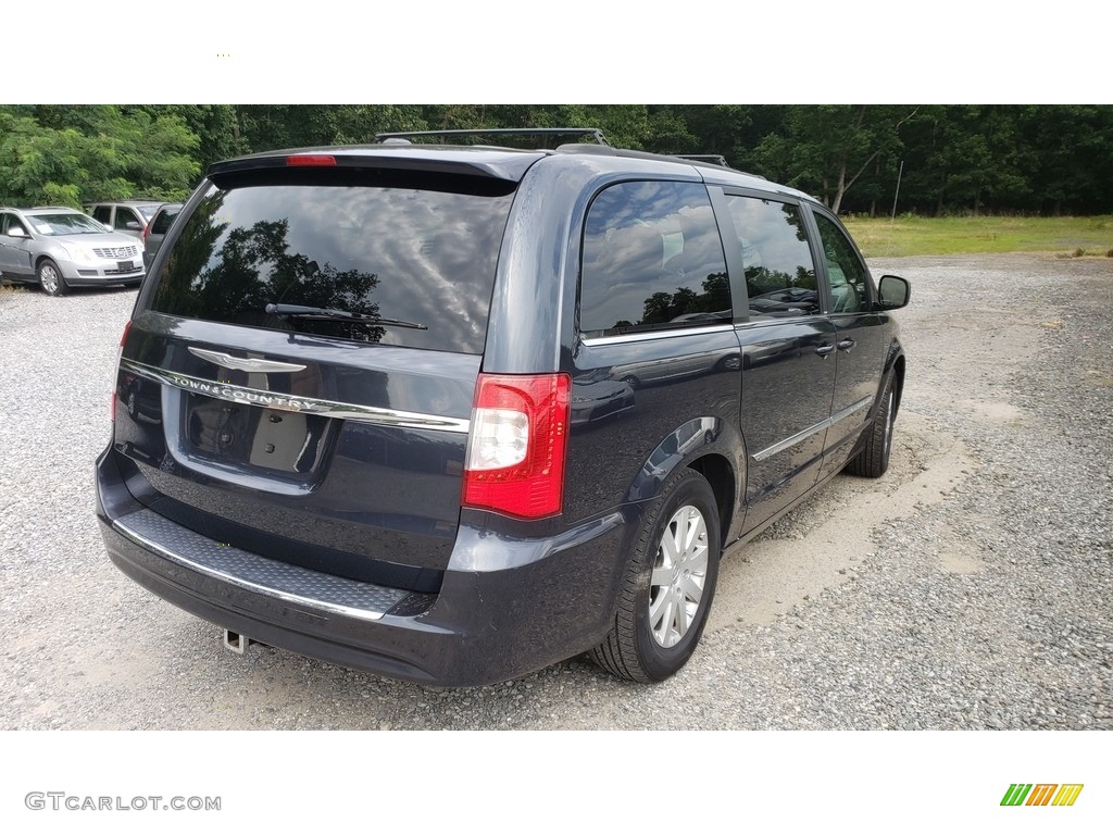 2014 Town & Country Touring - Maximum Steel Metallic / Black/Light Graystone photo #8