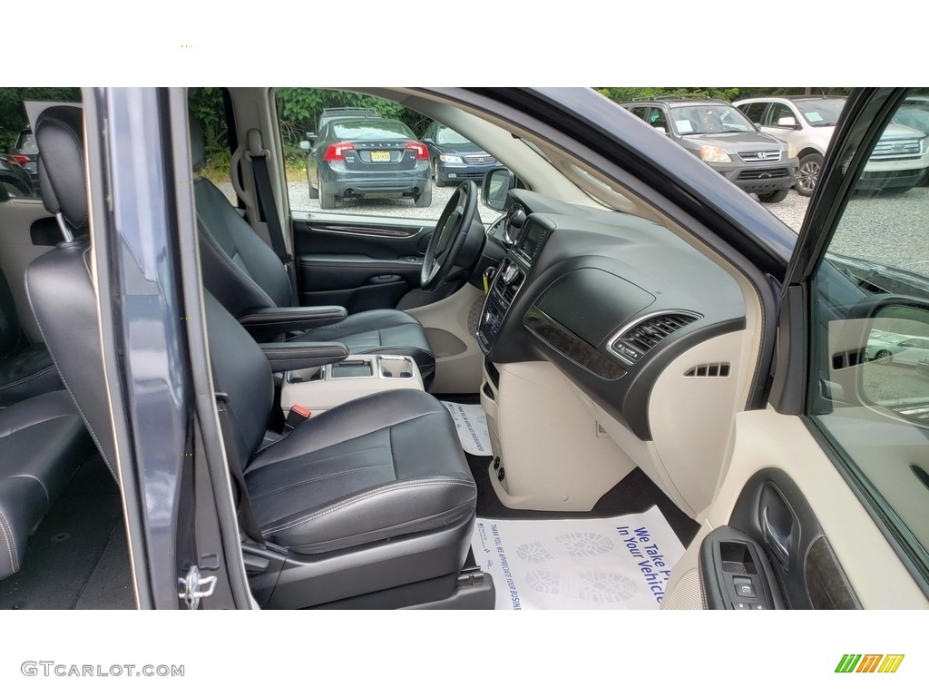 2014 Town & Country Touring - Maximum Steel Metallic / Black/Light Graystone photo #16