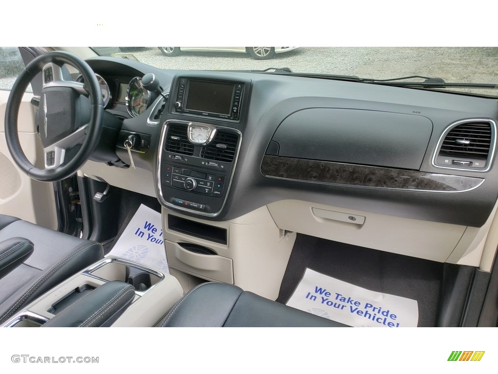 2014 Town & Country Touring - Maximum Steel Metallic / Black/Light Graystone photo #18