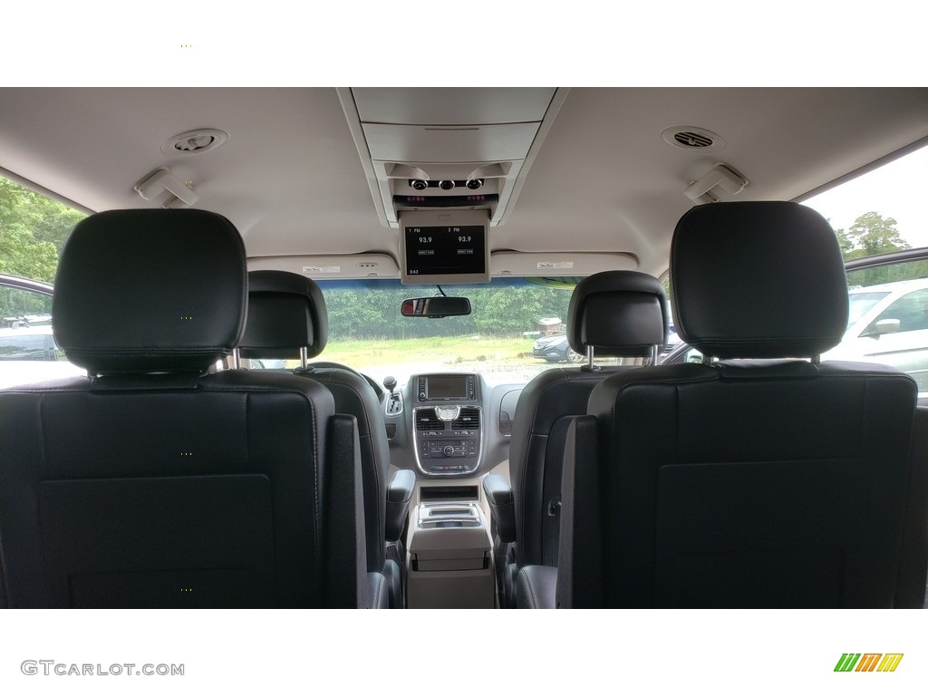 2014 Town & Country Touring - Maximum Steel Metallic / Black/Light Graystone photo #26