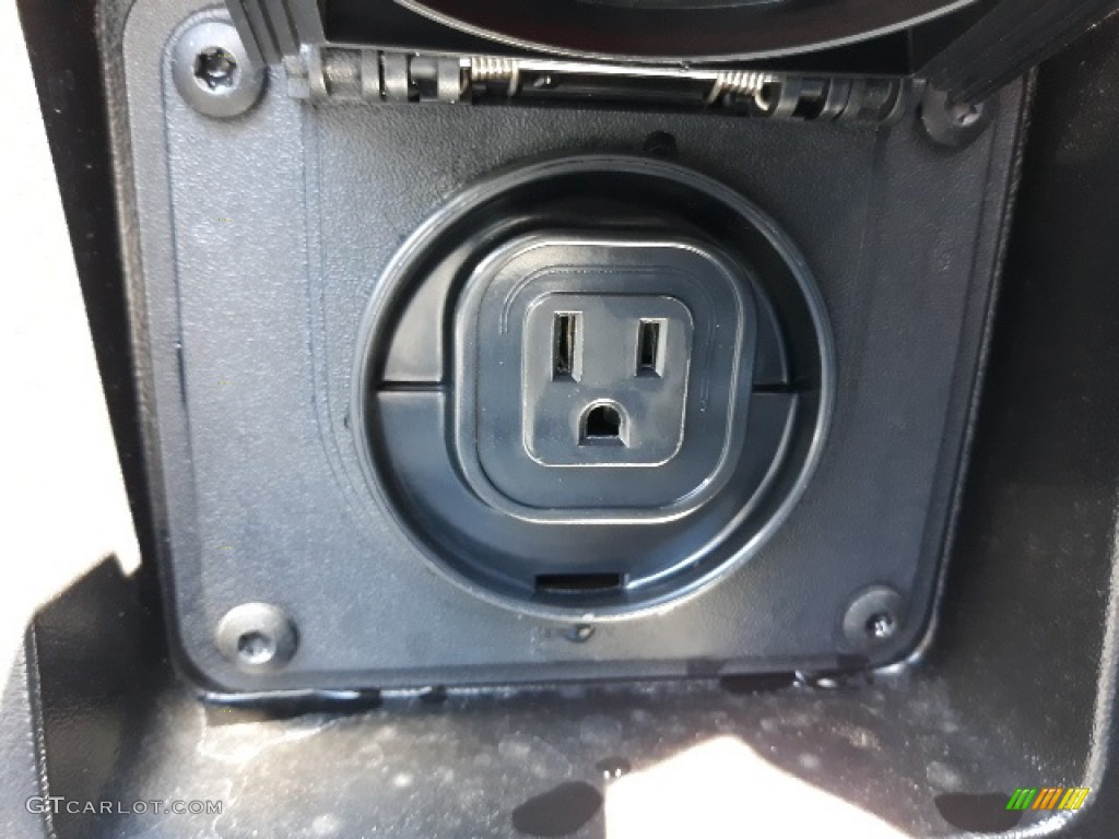 2020 Tacoma TRD Sport Double Cab 4x4 - Silver Sky Metallic / TRD Cement/Black photo #33