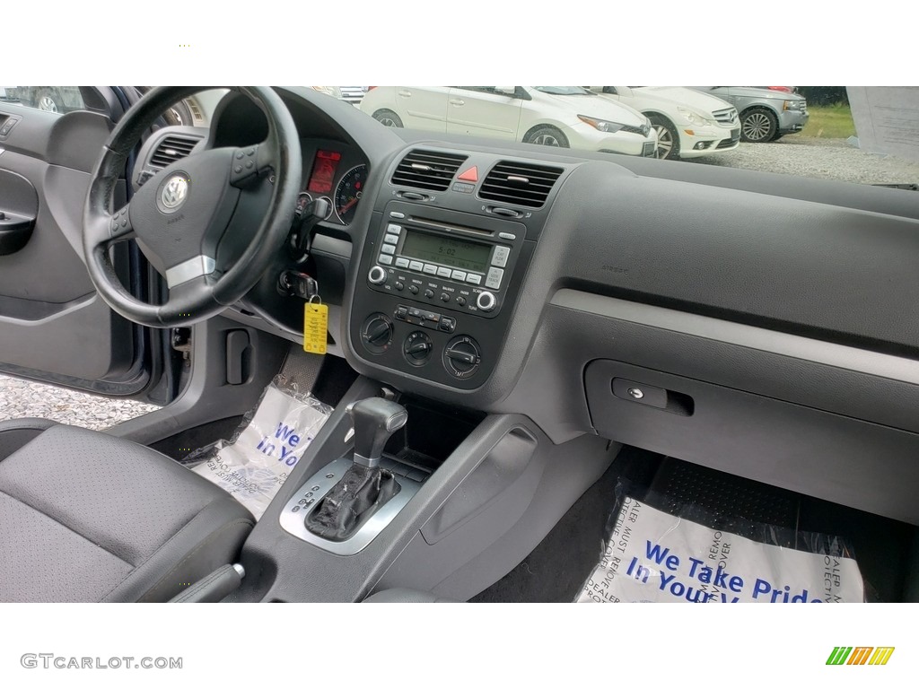 2008 Jetta SE Sedan - Platinum Grey Metallic / Anthracite Black photo #17