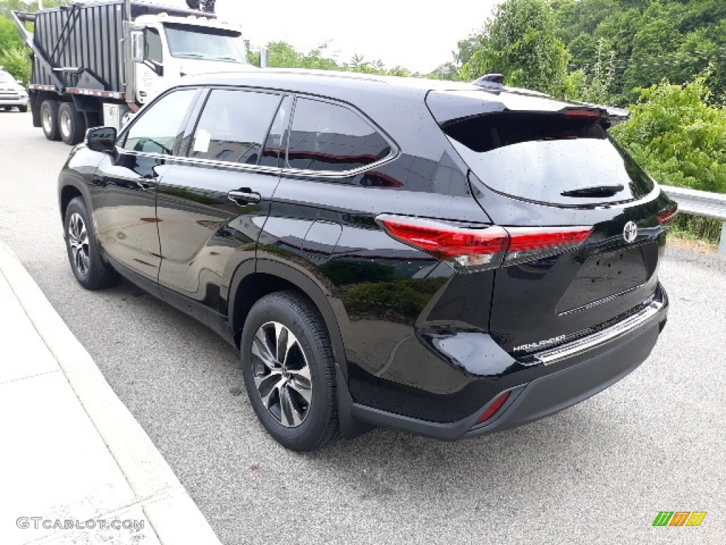 2020 Highlander XLE AWD - Midnight Black Metallic / Black photo #2