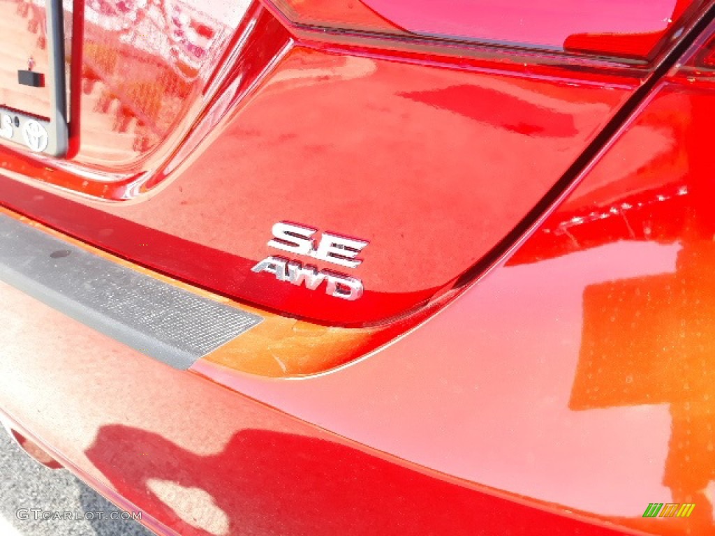 2020 Toyota Camry SE AWD Marks and Logos Photo #139072899