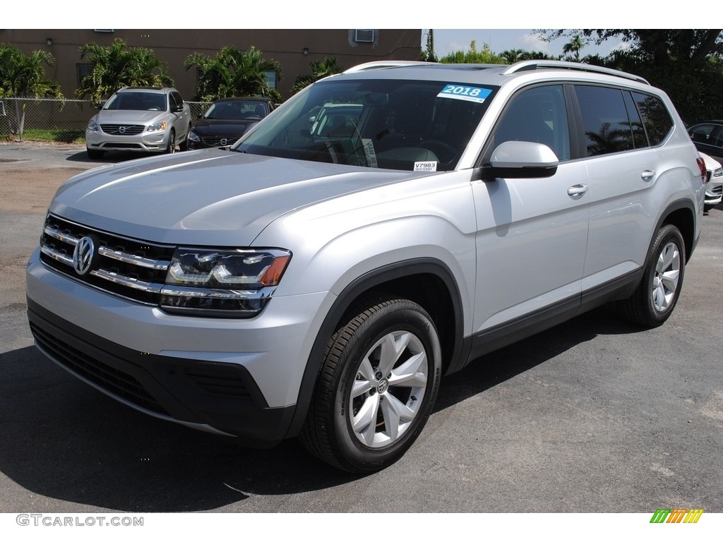Reflex Silver Metallic 2018 Volkswagen Atlas Launch Edition Exterior Photo #139075243