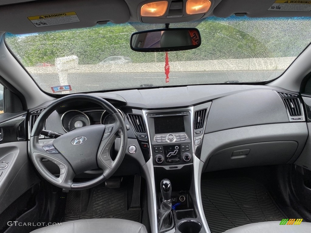 2011 Sonata Limited - Iridescent Silver Blue Metallic / Gray photo #12