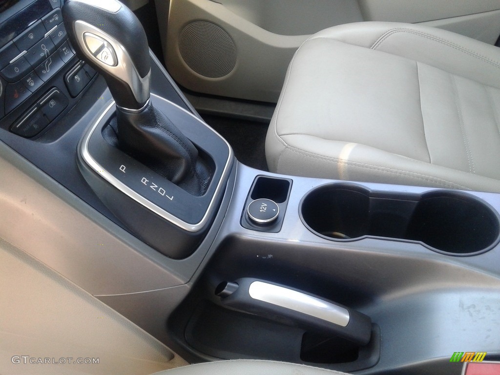 2017 Ford C-Max Energi SE Transmission Photos